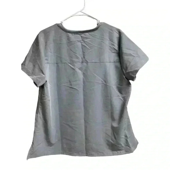 Jaanuu‎ Women's 2-Pocket Tuck-in Scrub Top - Picture 5 of 9